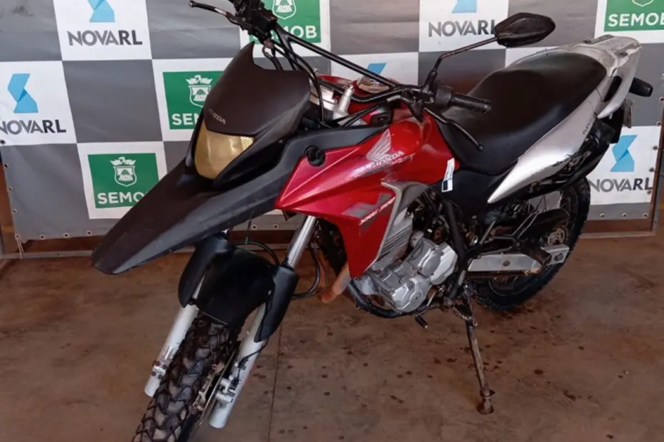 Honda XRE, Biz, CG, Yamaha YZF R3, XTZ e outras motos a partir de 450 Reais no Leilão de Trânsito