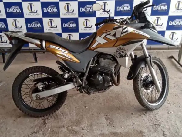 honda-xre-leilao-motos-oportunidade-investir-renda-extra
