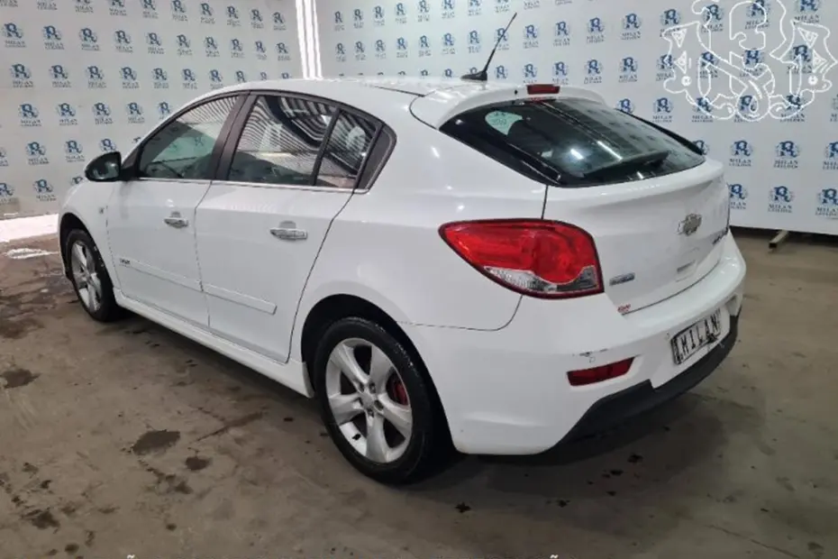 Leilão de Banco tem Cruze Hatch, Volkswagen Polo, Golf, Kombi, Sprinter em até 12x sem Juros