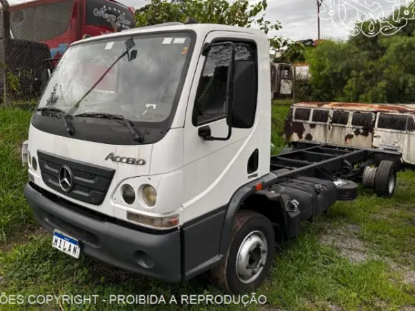 mercedes-benz-accelo-leilao-veiculos-oportunidade-investir-renda-extra