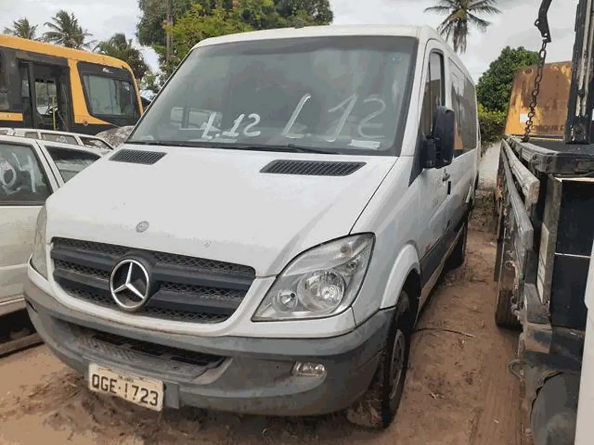 Leilão de Prefeitura tem Mercedes-Benz Sprinter, Caminhontes e Micro-ônibus