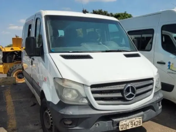 mercedes-benz-sprinter-leilao-veiculos-oportunidade-investir-renda-extra
