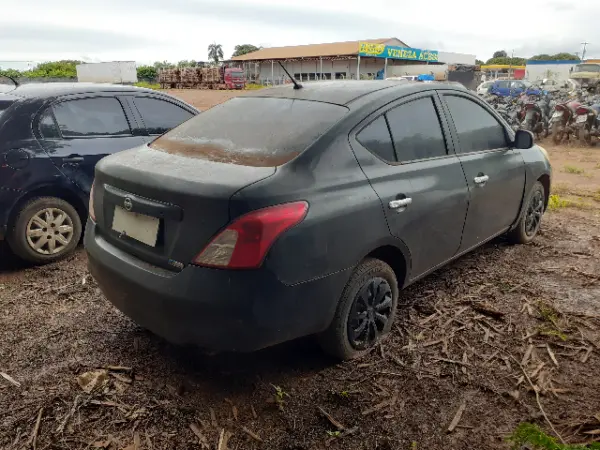 nissan-versa-leilao-veiculos-oportunidade-investir-renda-extra