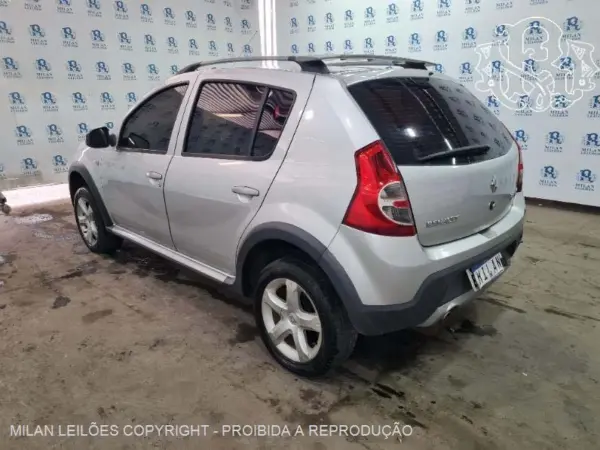 renault-sandero-leilao-veiculos-oportunidade-investir-renda-extra
