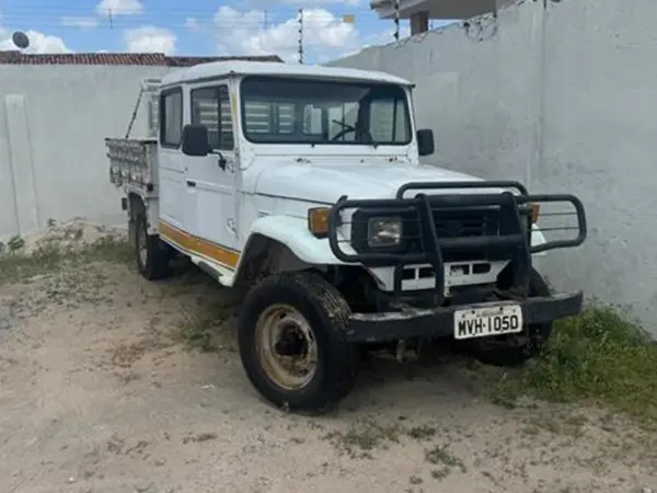 toyota-bandeirante-leilao-veiculos-oportunidade-investir-renda-extra
