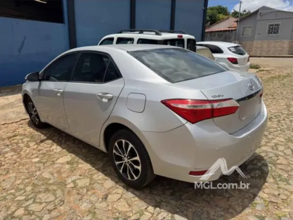 toyota-corolla-leilao-veiculos-oportunidade-investir-renda-extra