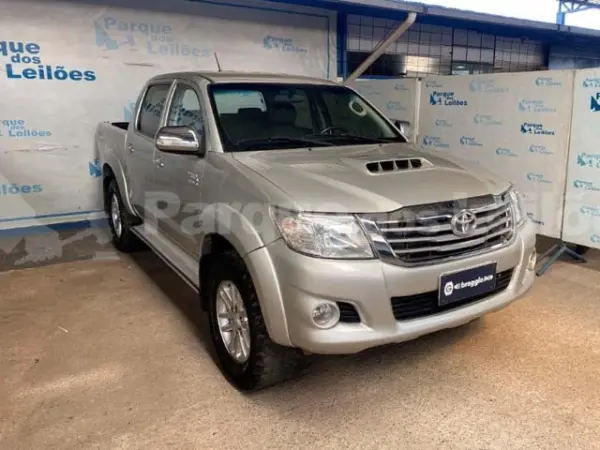 toyota-hilux-leilao-veiculos-oportunidade-investir-renda-extra