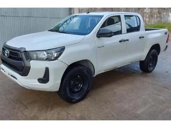 toyota-hilux-leilao-veiculos-oportunidade-investir-renda-extra
