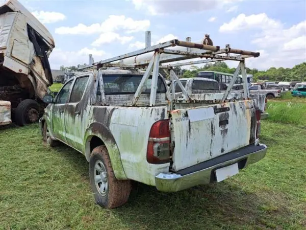 toyota-hilux-leilao-veiculos-oportunidade-investir-renda-extra
