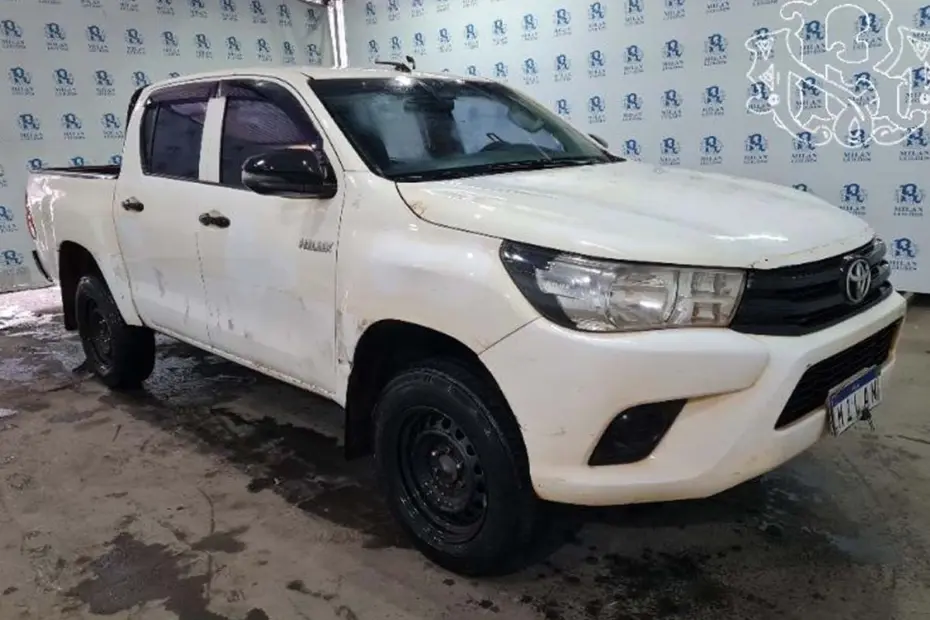 Leilão de Banco tem Hilux, BMW, Kombi e Spin a partir de 2 mil Reais