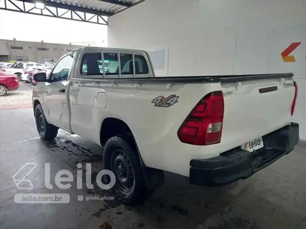 toyota-hilux-leilao-veiculos-oportunidade-investir-renda-extra