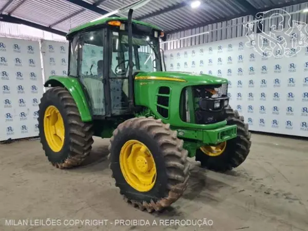 trator-john-deere-leilao-veiculos-oportunidade-investir-renda-extra