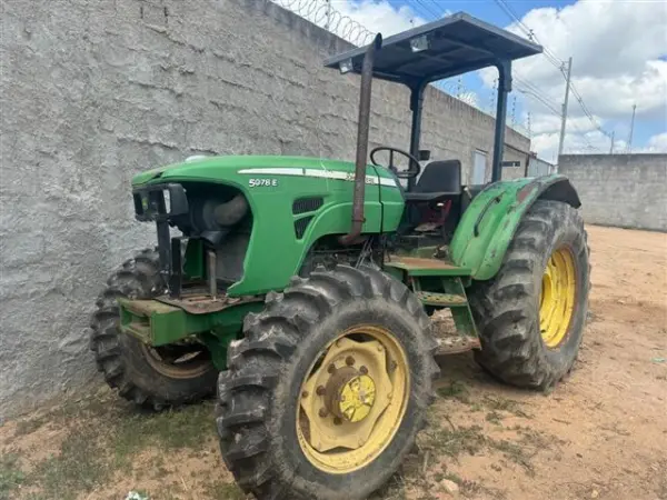 trator-jonh-deere-leilao-veiculos-oportunidade-investir-renda-extra
