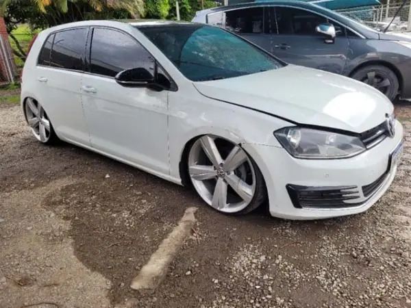 volkswagen-golf-leilao-veiculos-oportunidade-investir-renda-extra
