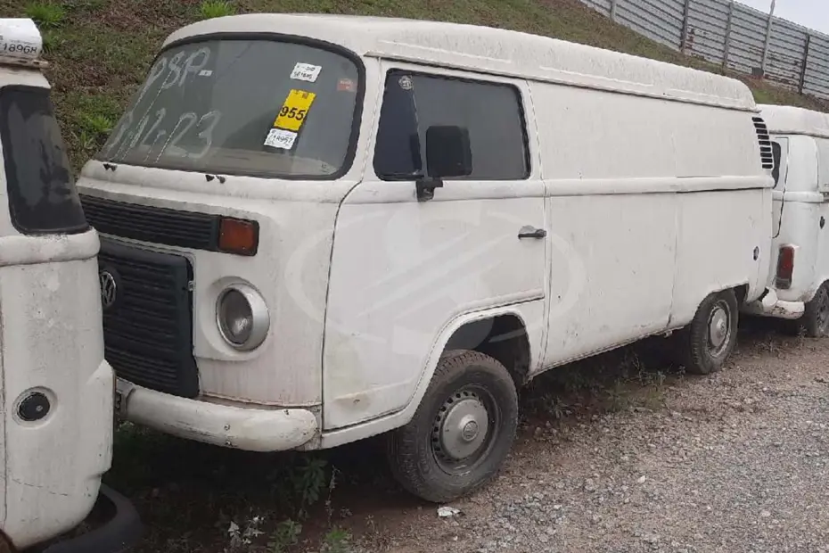 Leilão do Detran tem Kombi, Sprinter, Ducato, Kia HR e outros utilitários