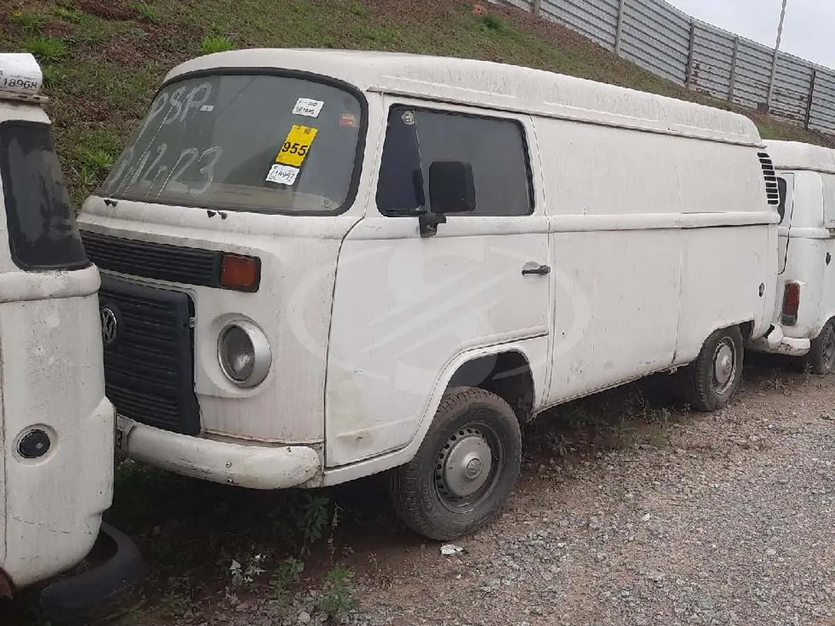 Leilão do Detran tem Kombi, Sprinter, Ducato, Kia HR e outros utilitários