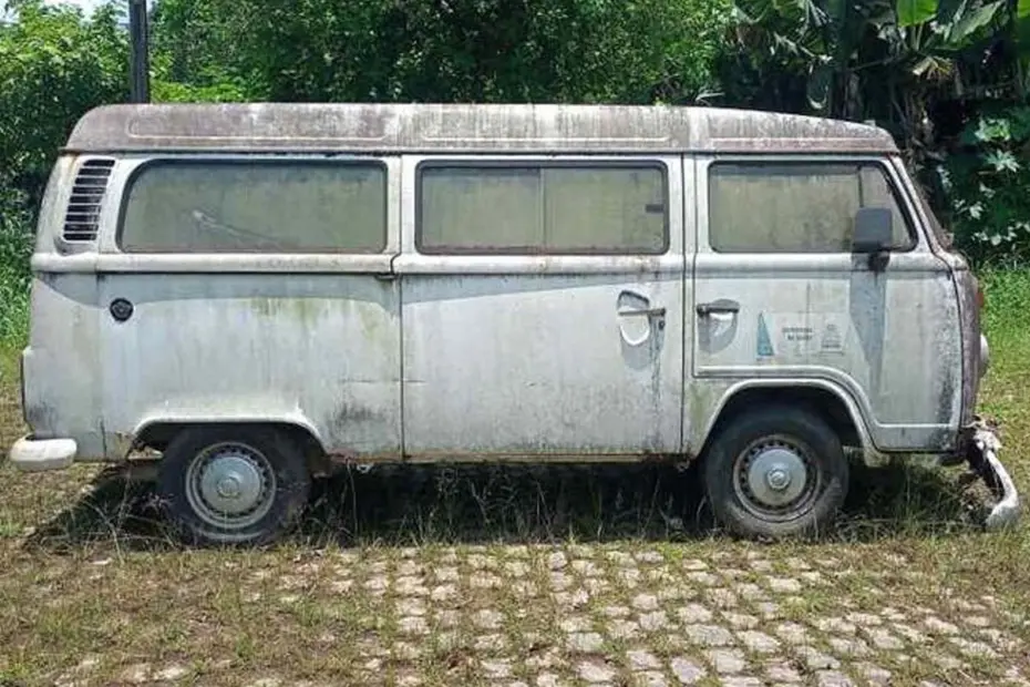 Leilão de Prefeitura tem Kombi, Spin, Kangoo, Uno Mille a partir de 3 mil reais