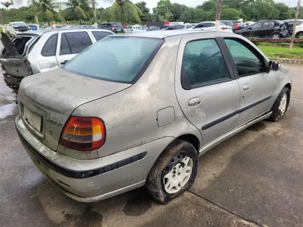 Fiat Siena leilão de banco