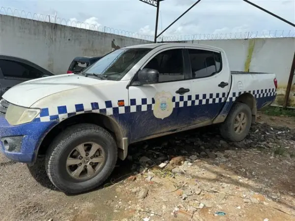 Mitsubishi L200 Triton  leilao veiculos frota prefeitura