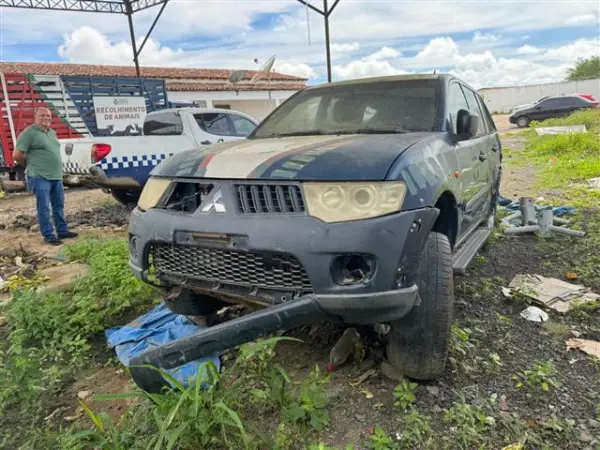 Mitsubishi Pajero Dakar leilao veiculos frota prefeitura 2012