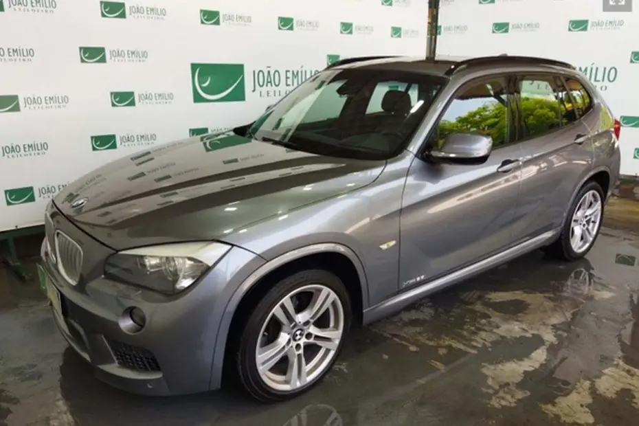Leilão de Banco e Seguradora tem BMW X1, Nivus, RAV 4, Toro e outros veículos