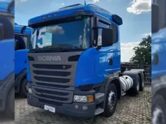 11 Caminhões Scania e Volvo, máquinas agrícolas, reboques e containers no leilão de Transportadora