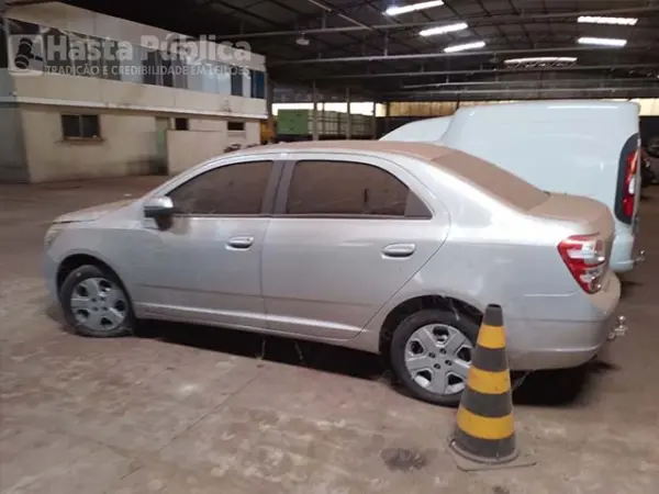 chevrolet-cobalt-leilao-veiculos-oportunidade-investir-renda-extra
