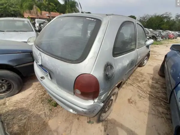 chevrolet-corsa-leilao-veiculos-oportunidade-investir-renda-extra
