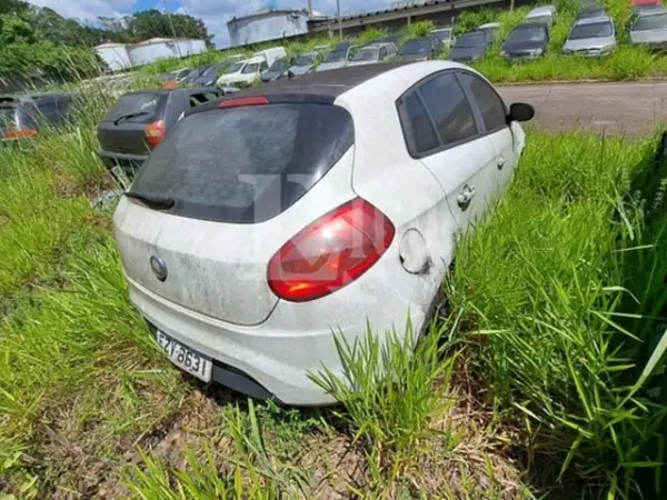 fiat-bravo-leilao-veiculos-oportunidade-investir-renda-extra
