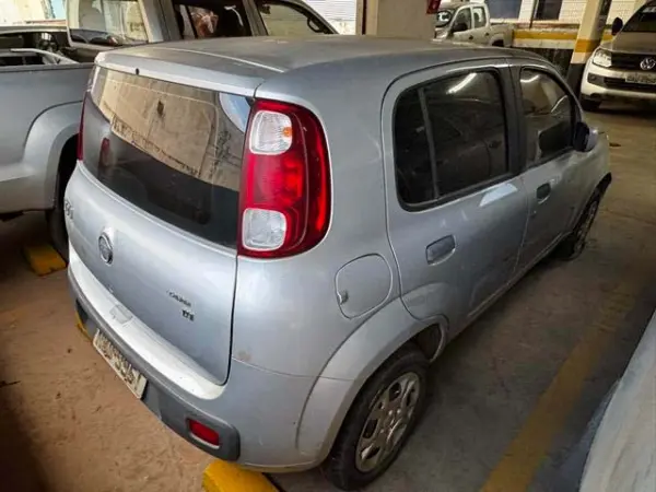 fiat-uno-leilao-veiculos-oportunidade-investir-renda-extra
