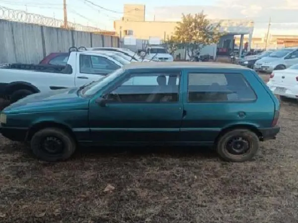 fiat-uno-leilao-veiculos-oportunidade-investir-renda-extra
