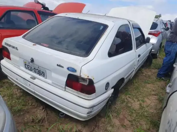 ford-escort-leilao-veiculos-oportunidade-investir-renda-extra
