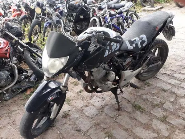 honda-cb300-leilao-veiculos-oportunidade-investir-renda-extra
