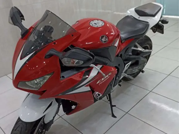 honda-cbr1000-leilao-veiculos-oportunidade-investir-renda-extra