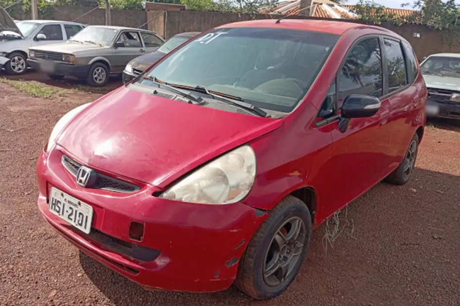 Leilão do Detran tem Honda Fit, Gol, Celta e outros veículos a partir de 2 mil Reais