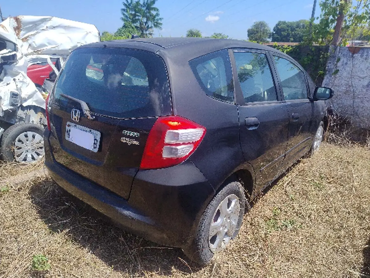 Leilão da PRF tem Honda Fit, Kgoo, Crossfox, Doblo e Uno Mille a partir de Mil Reais