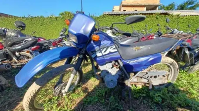 12 Motos Honda Biz a partir de 500 reais, Kawasaki Vulcan, Yamaha XTZ Crosser e outros veículos