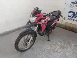 Leilão do Detran tem Honda XRE, Biz, Pop 100 PCX e CG a partir de 450 reais