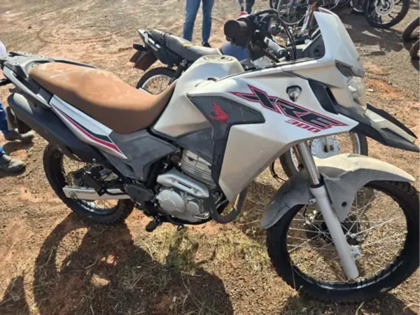 honda-xre-leilao-motos-oportunidade-investir-renda-extra
