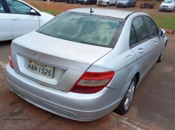 mercedes-benz-c180-leilao-veiculos-oportunidade-investir-renda-extra
