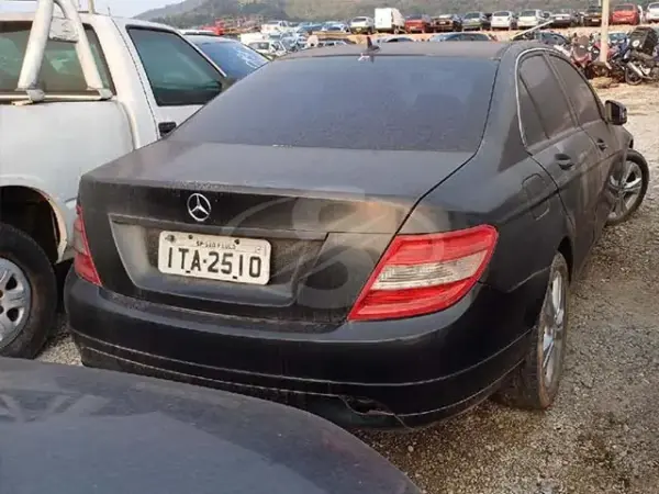 mercedes-benz-c200-leilao-veiculos