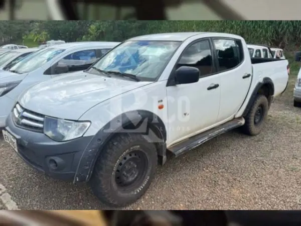 mitsubishi-l200-leilao-veiculos-oportunidade-investir-renda-extra
