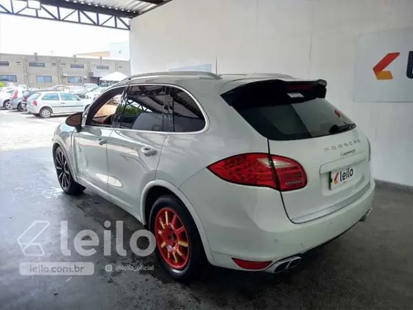 porsche-cayenne-leilao-veiculos-oportunidade-investir-renda-extra
