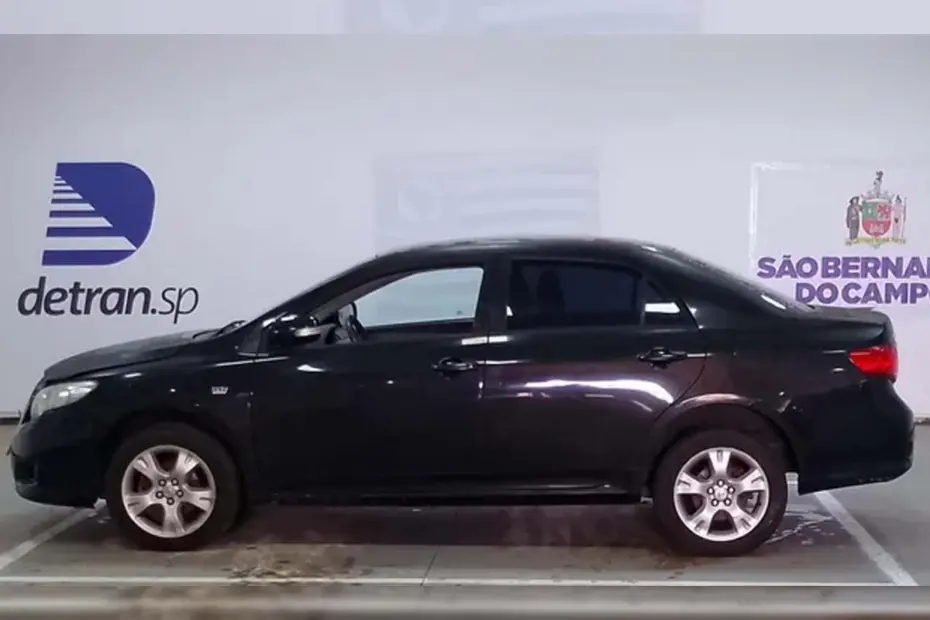 Leilão do Detran tem Corolla, Polo, Jaguar S-Type, Accord, I30