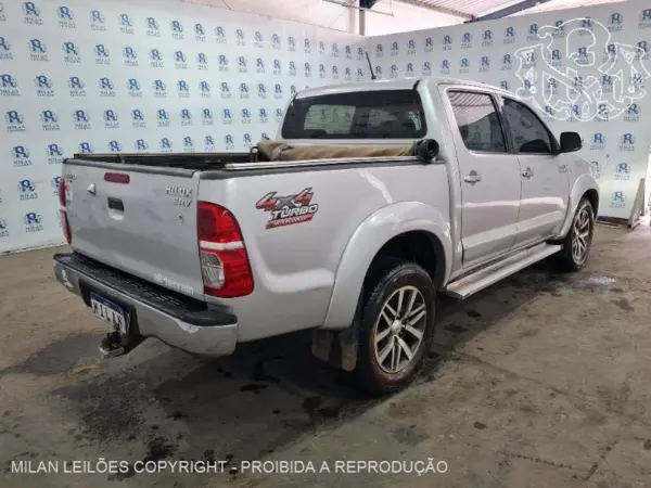 toyota-hilux-leilao-veiculos-oportunidade-investir-renda-extra