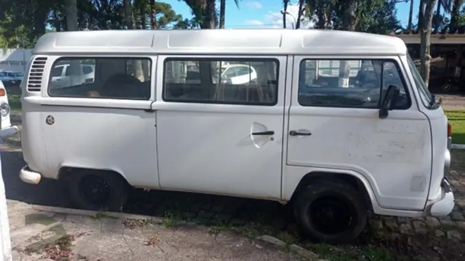 Leilão de Frota do Governo Estadual tem Kombi, Corolla Fielder, Doblo e outros veículos a partir de 2 mil Reais