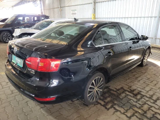 Volkswagen Jetta 2.0T leilao de carro e moto