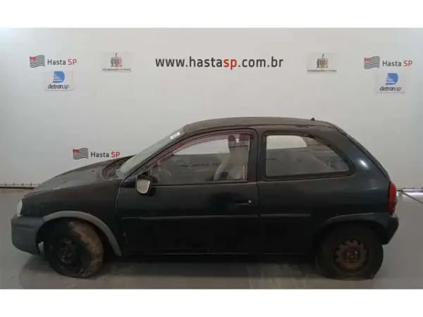 chevrolet-corsa-leilao-veiculos-oportunidade-investir-renda-extra
