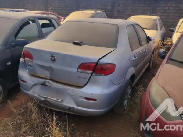 fiat-siena-leilao-veiculos-oportunidade-investir-renda-extra
