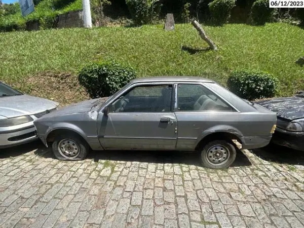 ford-escort-leilao-veiculos-oportunidade-investir-renda-extra
